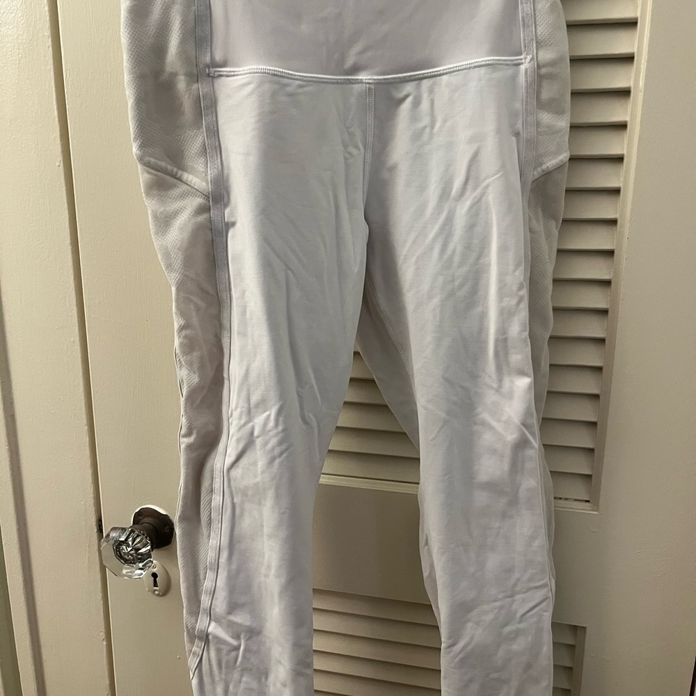 Lululemon Athletica Capri White Leggings with Mesh Detail